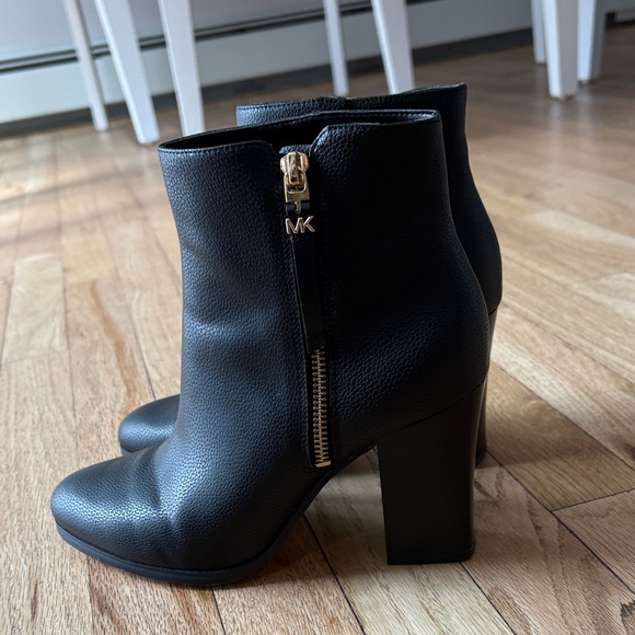 Michael Kors Black Heeled Boots with Gold Zipper - Picture 2 of 8